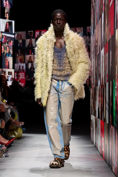Look 31